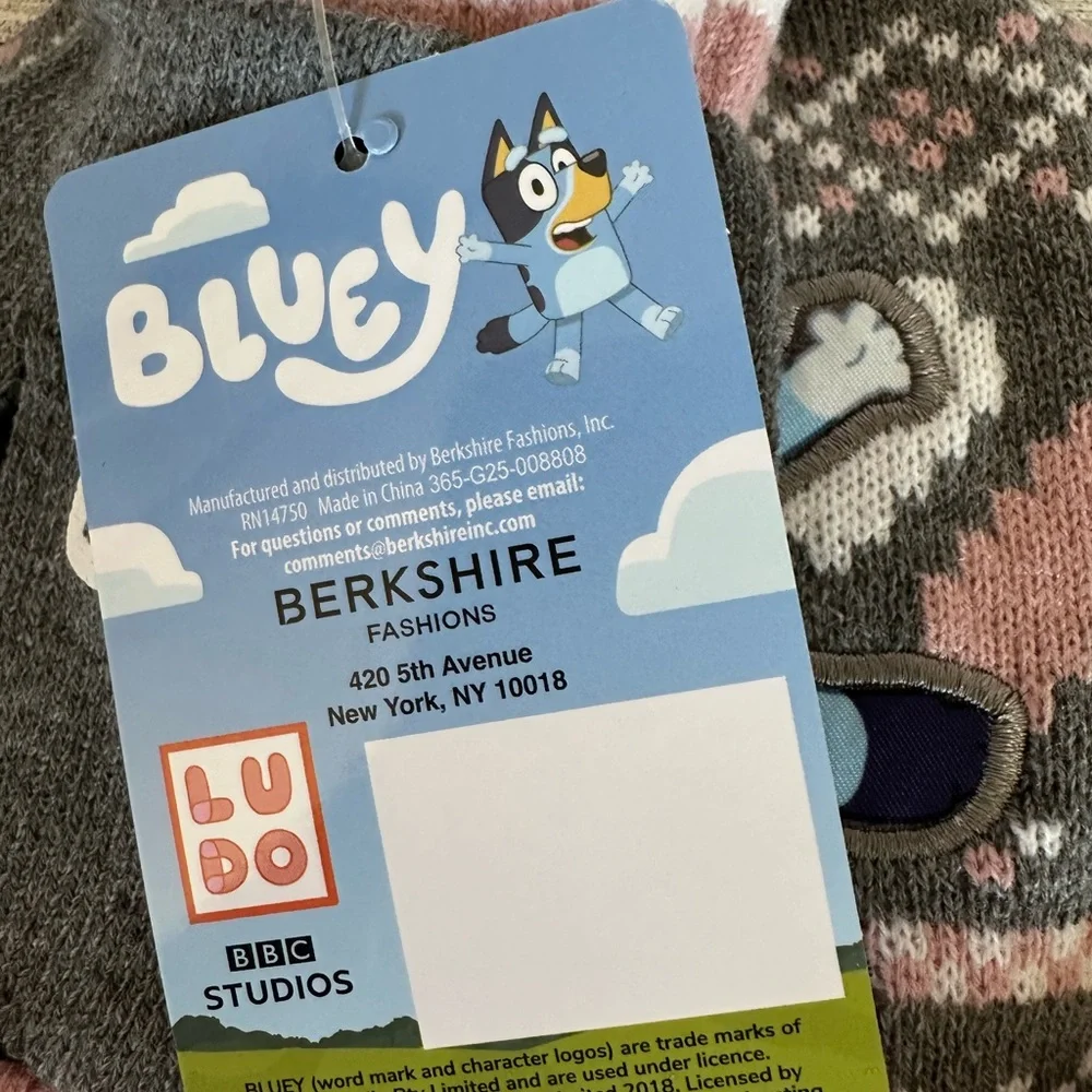 Bluey Gray and Pink Heart Knit Pom Pom Beanie with mittens